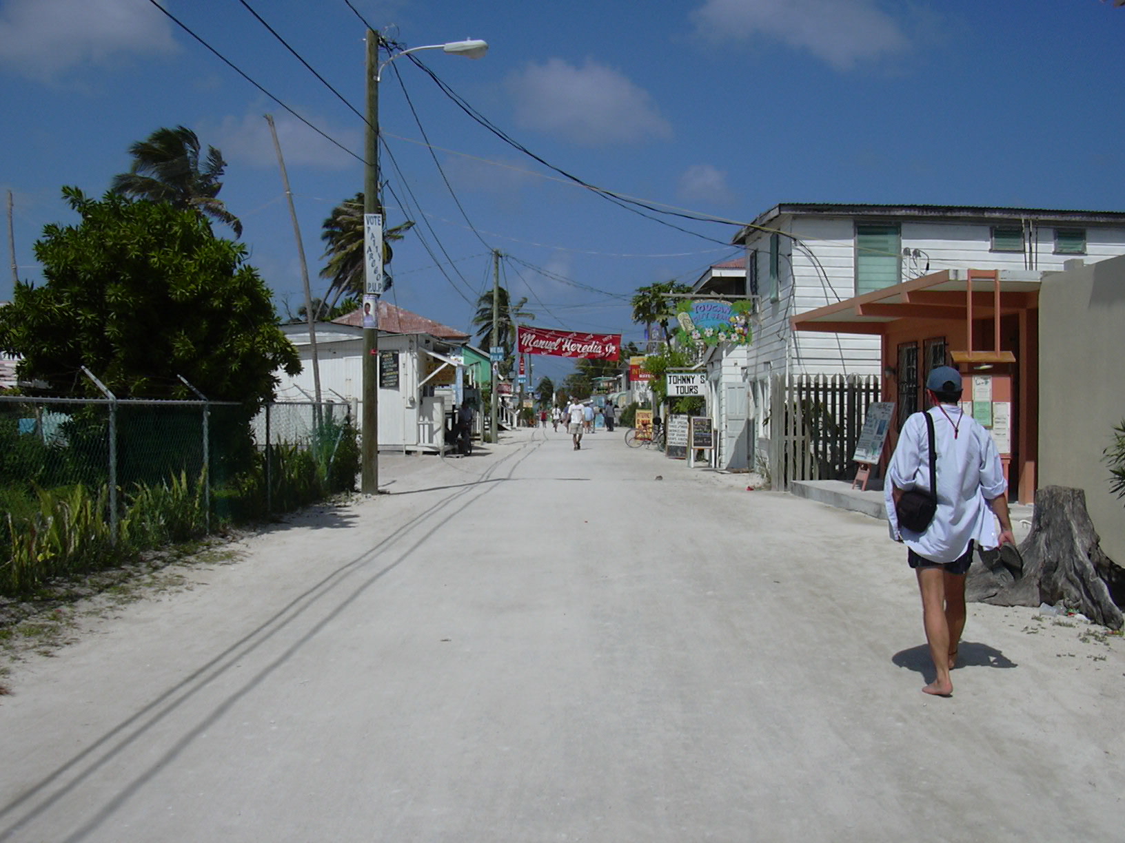 Cay Caulker street scene